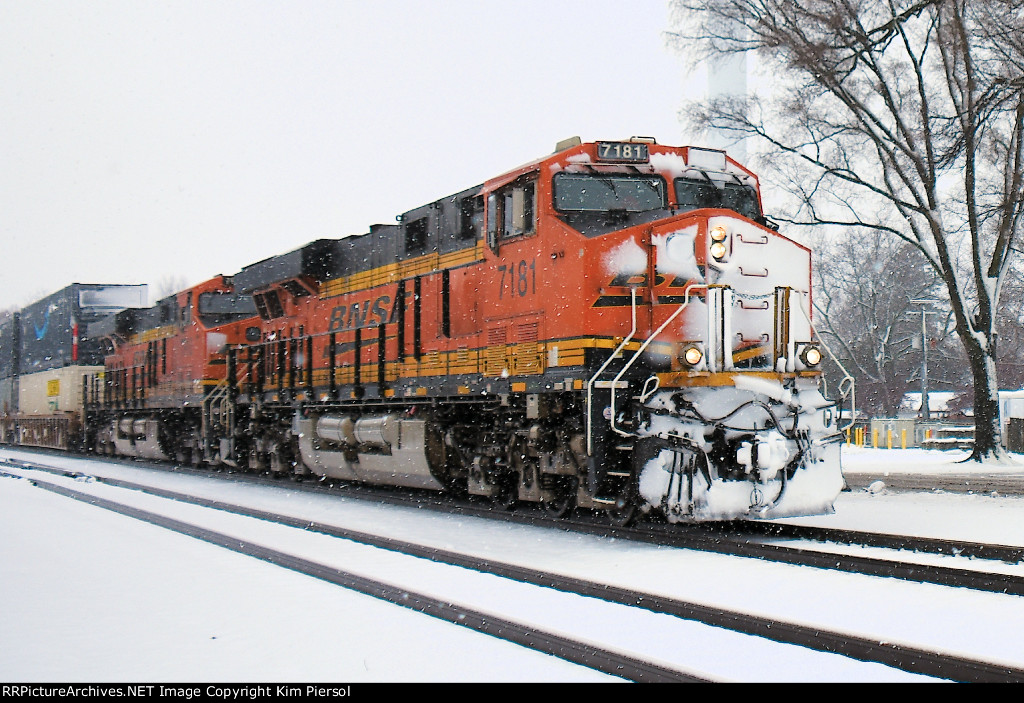 BNSF 7181